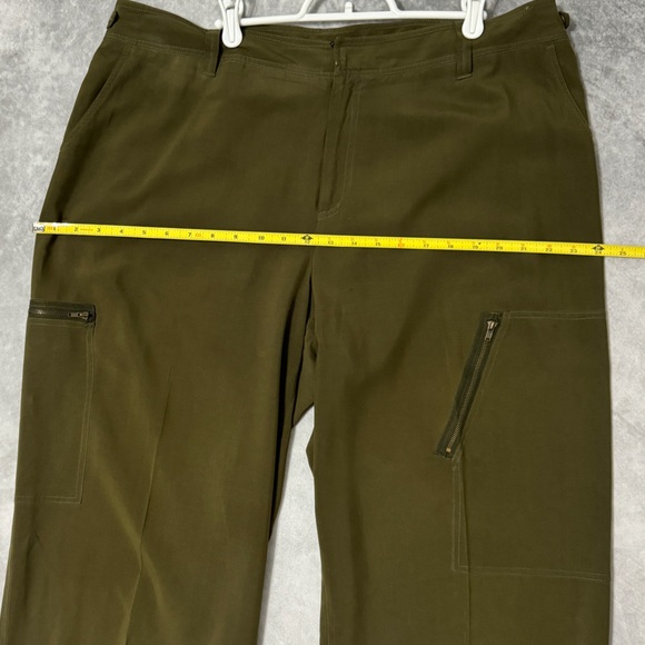 AUGUST MAX SILK SET. Green. Size 4 Plus - Picture 4 of 14